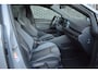 Volkswagen Golf 1.5 eTSI 150PK R-Line PANORAMADAK / HARMAN-KARDON / CAMERA / SFEERVERLICHTING / TREKHAAK / IQ-LIGHT
