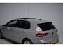 Volkswagen Golf 1.5 eTSI 150PK R-Line PANORAMADAK / HARMAN-KARDON / CAMERA / SFEERVERLICHTING / TREKHAAK / IQ-LIGHT
