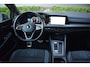 Volkswagen Golf 1.5 eTSI 150PK R-Line PANORAMADAK / HARMAN-KARDON / CAMERA / SFEERVERLICHTING / TREKHAAK / IQ-LIGHT