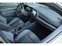 Volkswagen Golf 1.5 eTSI 150PK R-Line PANORAMADAK / HARMAN-KARDON / CAMERA / SFEERVERLICHTING / TREKHAAK / IQ-LIGHT