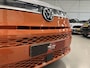 Volkswagen Multivan 1.4 eHybrid L2 Energetic 7p. PANO/HEAD-UP/TREKHAAK/CAMERA/SFEER/CARPLAY/IQ-LIGHT/KEYLESS/ACC/ADAPTIVE-ONDERSTEL/18"/PRIVACY/TWO-TONE ORANGE-SILVER/VOLLEDIG VW DEALER HISTORIE