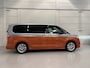 Volkswagen Multivan 1.4 eHybrid L2 Energetic 7p. PANO/HEAD-UP/TREKHAAK/CAMERA/SFEER/CARPLAY/IQ-LIGHT/KEYLESS/ACC/ADAPTIVE-ONDERSTEL/18"/PRIVACY/TWO-TONE ORANGE-SILVER/VOLLEDIG VW DEALER HISTORIE