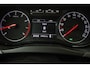 Opel Corsa 1.4 Favourite | airco | navigatie | pdc achter | carplay | cruise control | bluetooth telefoon