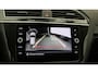 Volkswagen Tiguan R-Line 1.5 TSI 150pk DSG Automaat Trekhaak, Panoramadak, Adaptive cruise control, Achteruitrijcamera, Navigatie, Elektrische achterklep