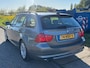 BMW 3-Serie Touring 320i Executive Aut. ECC Audio/Navi Leder Sportstoelen Elec. pakket LMV 16" Pano Cruise Dealeronderh. Nw Apk!