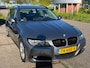 BMW 3-Serie Touring 320i Executive Aut. ECC Audio/Navi Leder Sportstoelen Elec. pakket LMV 16" Pano Cruise Dealeronderh. Nw Apk!