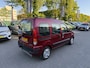Renault Kangoo 1.6-16V Rolstoelauto - Automaat - Airco - Bodemverlaging - Knielsysteem - Dealer Onderhouden - Zeer mooi !