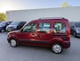Renault Kangoo 1.6-16V Rolstoelauto - Automaat - Airco - Bodemverlaging - Knielsysteem - Dealer Onderhouden - Zeer mooi !