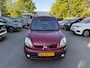 Renault Kangoo 1.6-16V Rolstoelauto - Automaat - Airco - Bodemverlaging - Knielsysteem - Dealer Onderhouden - Zeer mooi !