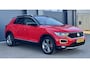Volkswagen T-Roc 1.5 TSI 4 Cil 150pk Sport Business R | Automaat | Trekhaak | Adpt. Cruise | 2019 | Dealeronderhouden |