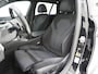 BMW 5-Serie Touring 530e M Sport Shadow Line | Panoramadak | Trekhaak | Keyless | Sportstuur | Sfeerlicht | Camera | LED | Carplay