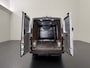 Volkswagen Crafter 2.0TDI 177PK Automaat L3H2 Highline | Trekhaak 3000Kg | Airco | Navigatie | Camera | Multimedia | Betimmering