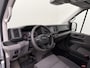 Volkswagen Crafter 2.0TDI 177PK Automaat L3H2 Highline | Trekhaak 3000Kg | Airco | Navigatie | Camera | Multimedia | Betimmering