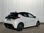 Toyota Yaris 1.5 Hybrid 130 Launch Edition HUD Parkeer en Dodehoek Sensoren Stoel Stuur Verwarming