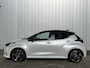Toyota Yaris 1.5 Hybrid 130 Launch Edition HUD Parkeer en Dodehoek Sensoren Stoel Stuur Verwarming
