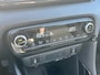 Toyota Yaris 1.5 Hybrid 130 Launch Edition HUD Parkeer en Dodehoek Sensoren Stoel Stuur Verwarming