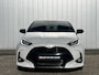 Toyota Yaris 1.5 Hybrid 130 Launch Edition HUD Parkeer en Dodehoek Sensoren Stoel Stuur Verwarming