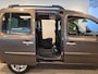 Renault Kangoo Rolstoelauto + Luchtvering