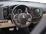 Mitsubishi Outlander 2.0 Instyle 4WD 7P | Schuifdak | Trekhaak | Leder | Camera | Keyless | Cruise | Stoelverwarming