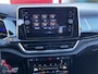 Volkswagen T-Roc 1.5 TSI R-Line / DIG COCKPIT / NAVI
