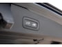 Volvo V60 2.0 T6 Plug-in Hybrid AWD Ultimate Bright | PHEV Long Range | Trekhaak | Head-up Display | Harman/Kardon Audio | Panorama dak | 360 Graden Camera | BLIS | Cruise Control Adaptief | Elektrische Achterklep | Keyless Entry | Apple Carplay | Android Auto