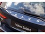 Volvo V60 2.0 T6 Plug-in Hybrid AWD Ultimate Bright | PHEV Long Range | Trekhaak | Head-up Display | Harman/Kardon Audio | Panorama dak | 360 Graden Camera | BLIS | Cruise Control Adaptief | Elektrische Achterklep | Keyless Entry | Apple Carplay | Android Auto