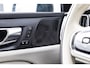 Volvo V60 2.0 T6 Plug-in Hybrid AWD Ultimate Bright | PHEV Long Range | Trekhaak | Head-up Display | Harman/Kardon Audio | Panorama dak | 360 Graden Camera | BLIS | Cruise Control Adaptief | Elektrische Achterklep | Keyless Entry | Apple Carplay | Android Auto