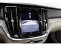 Volvo V60 2.0 T6 Plug-in Hybrid AWD Ultimate Bright | PHEV Long Range | Trekhaak | Head-up Display | Harman/Kardon Audio | Panorama dak | 360 Graden Camera | BLIS | Cruise Control Adaptief | Elektrische Achterklep | Keyless Entry | Apple Carplay | Android Auto