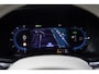 Volvo V60 2.0 T6 Plug-in Hybrid AWD Ultimate Bright | PHEV Long Range | Trekhaak | Head-up Display | Harman/Kardon Audio | Panorama dak | 360 Graden Camera | BLIS | Cruise Control Adaptief | Elektrische Achterklep | Keyless Entry | Apple Carplay | Android Auto