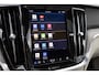 Volvo V60 2.0 T6 Plug-in Hybrid AWD Ultimate Bright | PHEV Long Range | Trekhaak | Head-up Display | Harman/Kardon Audio | Panorama dak | 360 Graden Camera | BLIS | Cruise Control Adaptief | Elektrische Achterklep | Keyless Entry | Apple Carplay | Android Auto