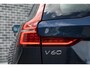 Volvo V60 2.0 T6 Plug-in Hybrid AWD Ultimate Bright | PHEV Long Range | Trekhaak | Head-up Display | Harman/Kardon Audio | Panorama dak | 360 Graden Camera | BLIS | Cruise Control Adaptief | Elektrische Achterklep | Keyless Entry | Apple Carplay | Android Auto