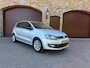 Volkswagen Polo 1.2 TSI Style 105 Pk Xenon/LED/Climate/Cruise/Navigatie/Stoelverwarming/PDC/Elekt Ramen/Elekt Spiegels/Apk 04-2027
