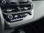 Toyota Corolla Touring Sports 1.8 HYBRID FIRST EDITION | TREKHAAK | CLIMA | CRUISE ADAPTIEF | CAMERA | NAVI | PRIVACY GLASS | 17'' LM VELGEN | STUUR- & STOELVERWARMING |
