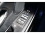BMW 3-Serie Touring 318i Business Line | PANO | NAVI | STOELVERW. | TREKHAAK | AIRCO | CRUISE | PDC | LEDER | APK.