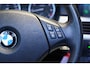 BMW 3-Serie Touring 318i Business Line | PANO | NAVI | STOELVERW. | TREKHAAK | AIRCO | CRUISE | PDC | LEDER | APK.