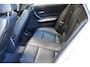 BMW 3-Serie Touring 318i Business Line | PANO | NAVI | STOELVERW. | TREKHAAK | AIRCO | CRUISE | PDC | LEDER | APK.