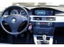BMW 3-Serie Touring 318i Business Line | PANO | NAVI | STOELVERW. | TREKHAAK | AIRCO | CRUISE | PDC | LEDER | APK.