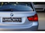 BMW 3-Serie Touring 318i Business Line | PANO | NAVI | STOELVERW. | TREKHAAK | AIRCO | CRUISE | PDC | LEDER | APK.