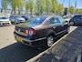 Volkswagen Passat 1.6 FSI 85KW Highline (Handel/ Export)
