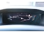 Peugeot e-2008 EV 136PK ALLURE PACK AUTOMAAT / NAVI / LEDER / CLIMA / LED / PDC / 17" LMV / CAMERA / KEYLESS / WINTERPAKKET / BLUETOOTH / CRUISECONTROL / 1E EIGENAAR / NIEUWSTAAT !!