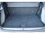 Peugeot e-2008 EV 136PK ALLURE PACK AUTOMAAT / NAVI / LEDER / CLIMA / LED / PDC / 17" LMV / CAMERA / KEYLESS / WINTERPAKKET / BLUETOOTH / CRUISECONTROL / 1E EIGENAAR / NIEUWSTAAT !!