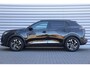 Peugeot e-2008 EV 136PK ALLURE PACK AUTOMAAT / NAVI / LEDER / CLIMA / LED / PDC / 17" LMV / CAMERA / KEYLESS / WINTERPAKKET / BLUETOOTH / CRUISECONTROL / 1E EIGENAAR / NIEUWSTAAT !!