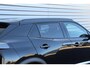 Peugeot e-2008 EV 136PK ALLURE PACK AUTOMAAT / NAVI / LEDER / CLIMA / LED / PDC / 17" LMV / CAMERA / KEYLESS / WINTERPAKKET / BLUETOOTH / CRUISECONTROL / 1E EIGENAAR / NIEUWSTAAT !!