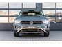Volkswagen T-Roc 1.0 TSI 110pk Life | Navigatie | All Season Banden | Volautomatische Airconditioning