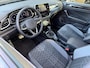 Volkswagen T-Roc 1.5 TSI 150pk DSG R-Line | Camera | Keyless | Elek. Achterklep | Dode hoek | Rijklaar incl. 1 jaar Bovag garantie