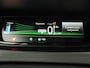 Renault Zoe R110 Limited 41 kWh (ex Accuhuur) | R-link navigatie | Climate Control | Armsteun | Stoelverwarming | Achteruitrijcamera & Parkeersensoren achter | Renault handsfree card | Lichtmetalen velgen |