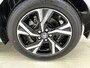 Toyota Yaris 1.5 Hybrid 115 First Edition + | BTW voertuig | Dodehoek detectie | Stoel+Stuurverwarming | Parkeersensoren voor+achter | Apple CarPlay/Android Auto | Cruise Control Adaptive | Achteruitrijcamera |