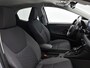 Toyota Yaris 1.5 Hybrid 115 First Edition + | BTW voertuig | Dodehoek detectie | Stoel+Stuurverwarming | Parkeersensoren voor+achter | Apple CarPlay/Android Auto | Cruise Control Adaptive | Achteruitrijcamera |