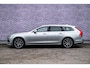 Volvo V90 2.0 T4 Momentum | Trekhaak | Adaptieve Cruise Control | Leer | Scandinavian Line | Standkachel | BLIS | Keyless | CarPlay |