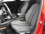 Peugeot 208 Hybrid 100PK e-DCS6 Allure | 1ste eigenaar | AppleCarplay/AndroidAuto | AUTOMAAT | Parkeersensoren | FULL LED | Navigatie | Lederen Stuurwiel | Climate Control | Cruise Control | 16" LMV | Isofix | Privacy Glass |